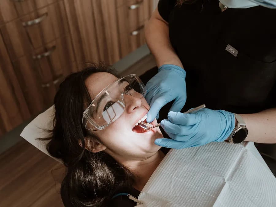 Understanding Partial and Full Dentures: A Comprehensive Guide for Patients