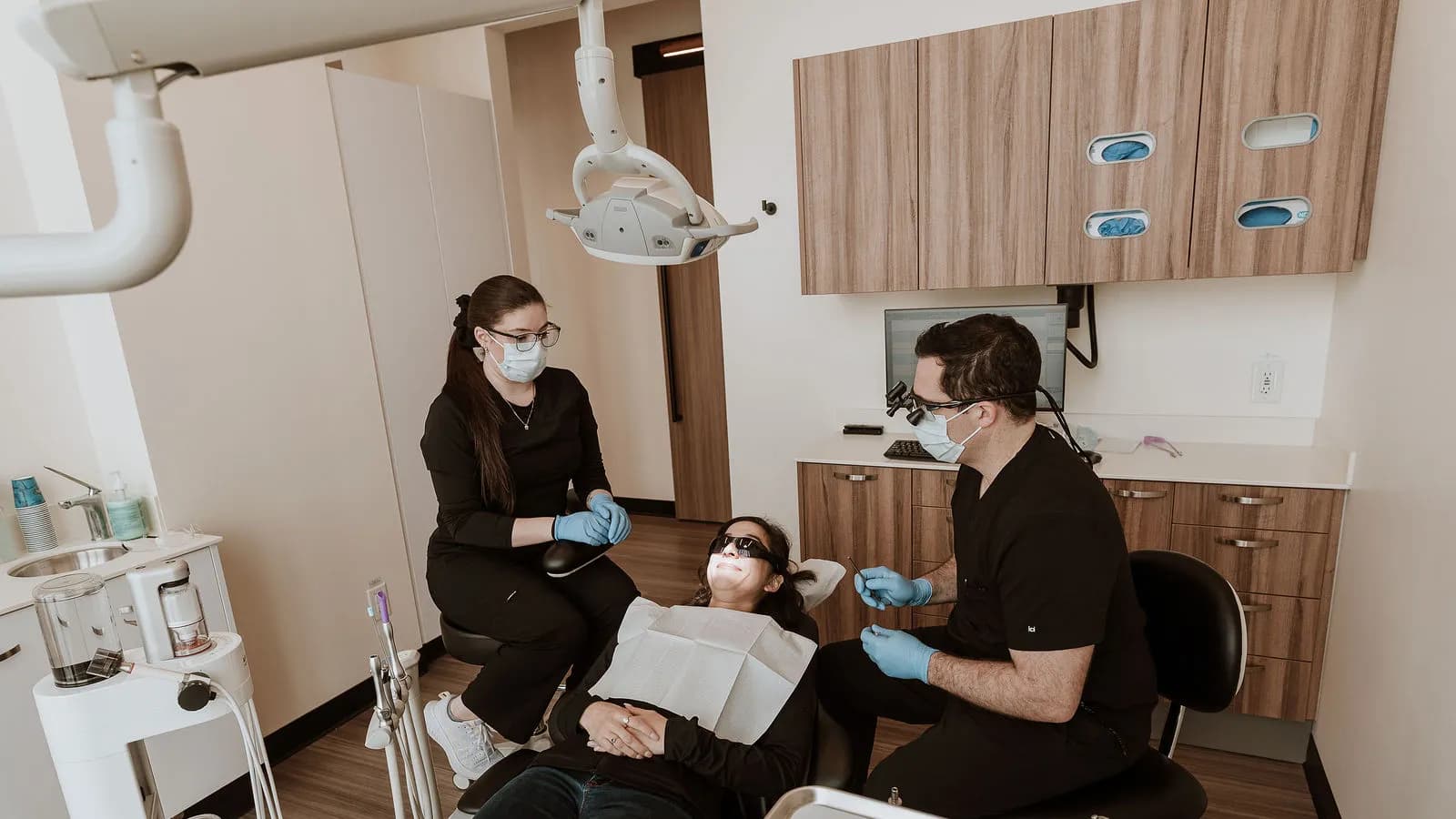 Recognizing Signs That Indicate the Need for Restorative Dentistry