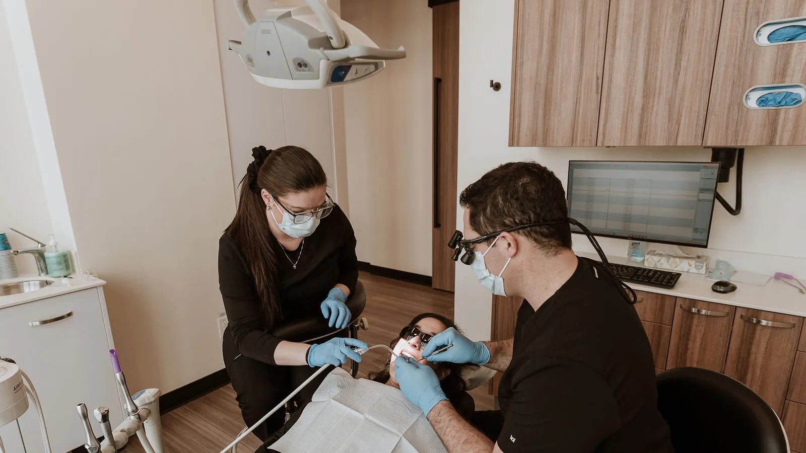 The Lifelong Advantages of Selecting the Perfect Dentures for Your Needs