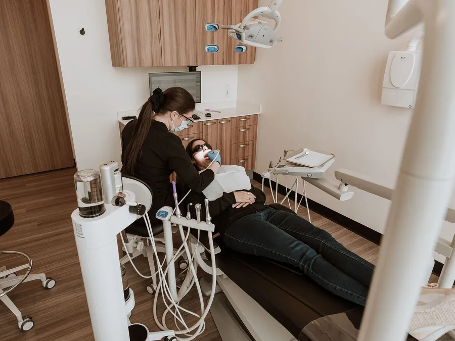Crowns vs. Fillings: Which Treatment Is Right for You?
