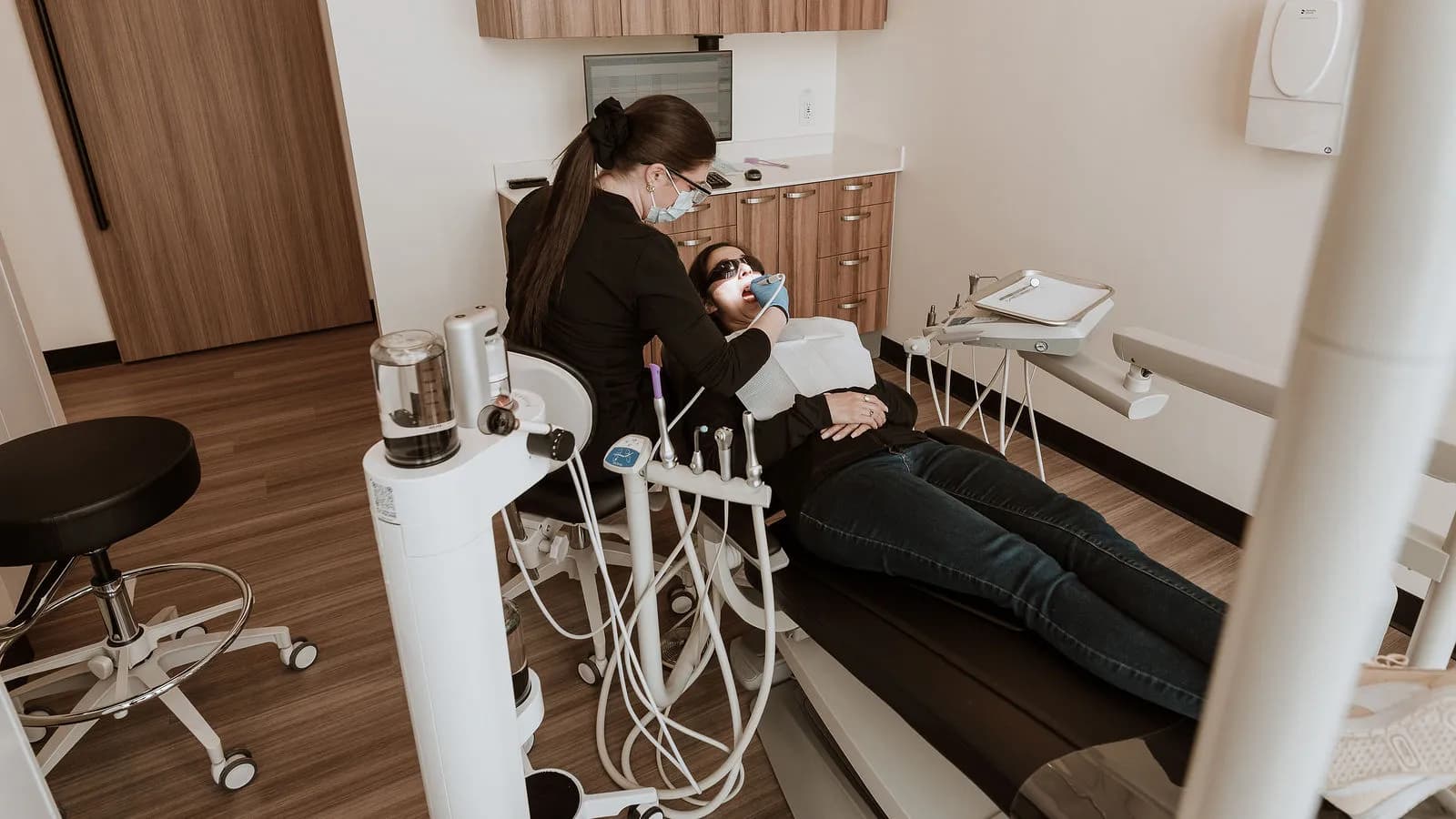 Crowns vs. Fillings: Which Treatment Is Right for You?